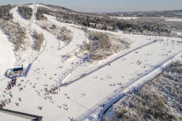 2023-2024长春天定山滑雪场门票多少钱 附营业时间