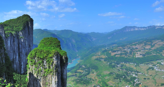 恩施大峡谷有哪些好玩的景点  三生三世十里桃花俊疾山所在地是哪儿