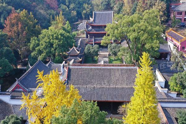 岳麓山游玩攻略 门票一览及必去景点介绍