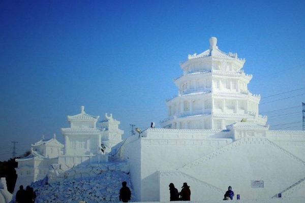 2021棋盘山冰雪大世界开放时间 棋盘山冰雪大世界门票多少钱