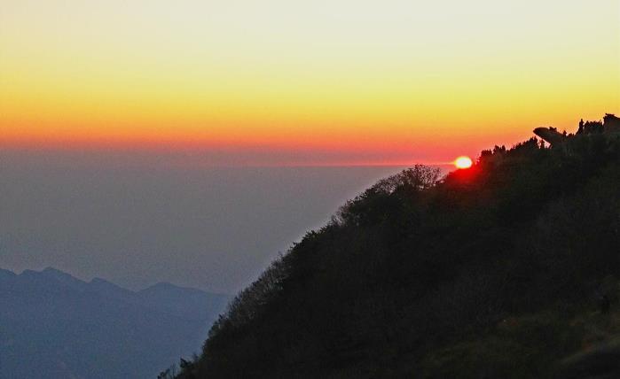 夜爬泰山攻略 夜爬泰山几点开始