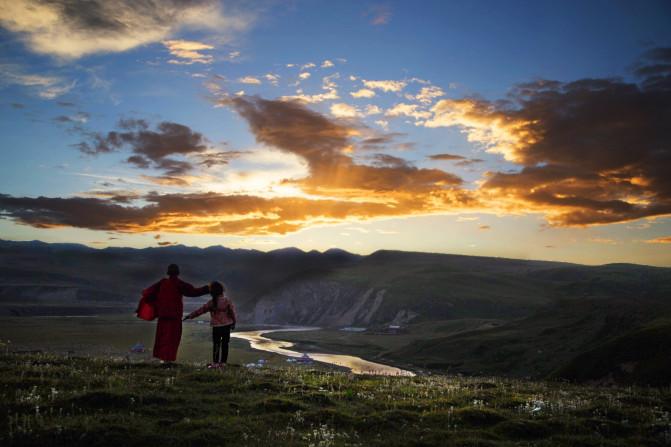 亚青寺的活佛有哪些 亚青寺旅游攻略