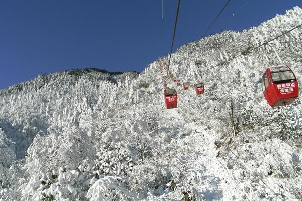 成都周边滑雪的地方推荐 这5个地方雪场天然还不远