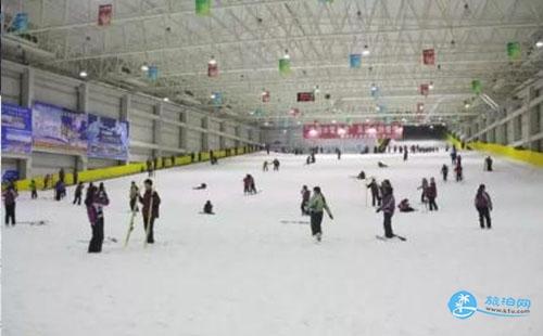 浏阳瑞翔冰雪世界和大围山滑雪哪个好玩