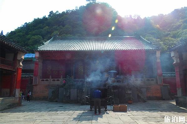 武当山怎么上去 住宿+吃饭+登山