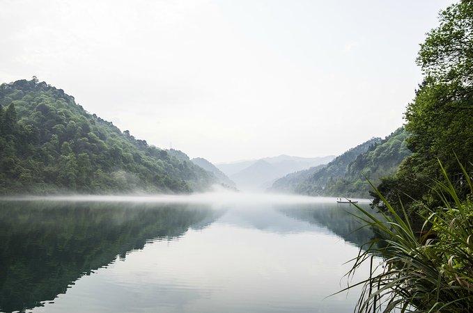 郴州有什么好玩的地方 郴州有哪些大学