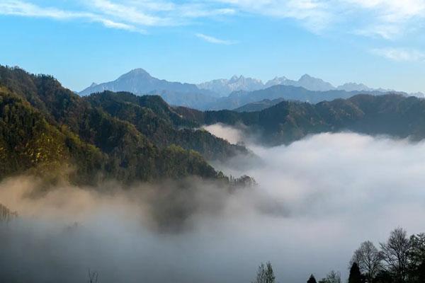 成都哪里爬山风景好 六大必去爬山景点