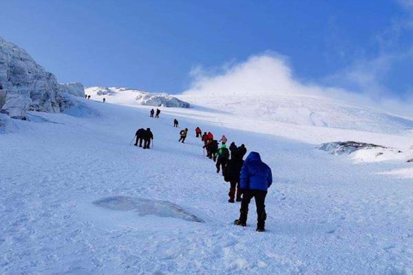 哈巴雪山登山攻略 哈巴雪山最佳登山时间