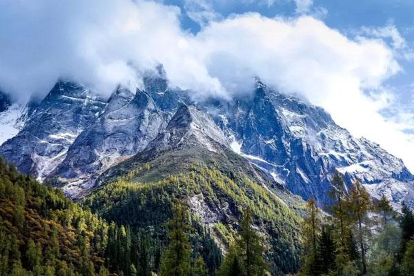 四姑娘山旅游线路推荐 旅游攻略