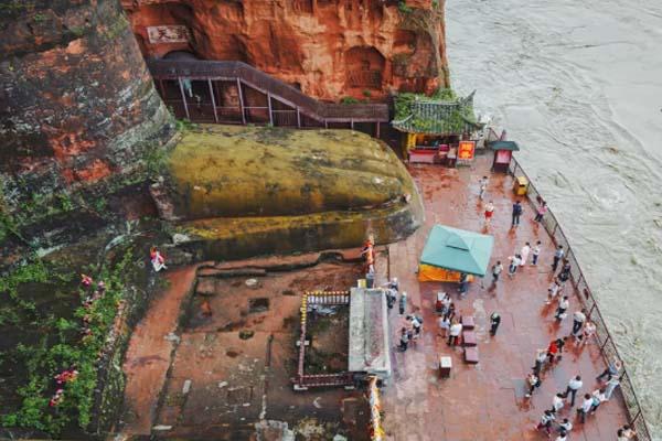 乐山大佛 乐山旅游攻略