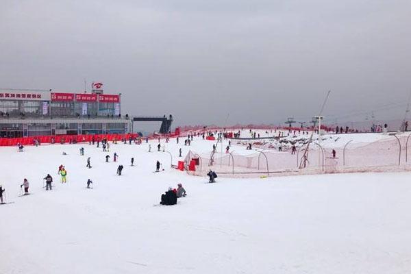 嵩顶滑雪场在哪里-门票多少钱 2020开放时间