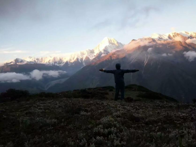 贡嘎雪山怎么去 贡嘎雪山旅游攻略