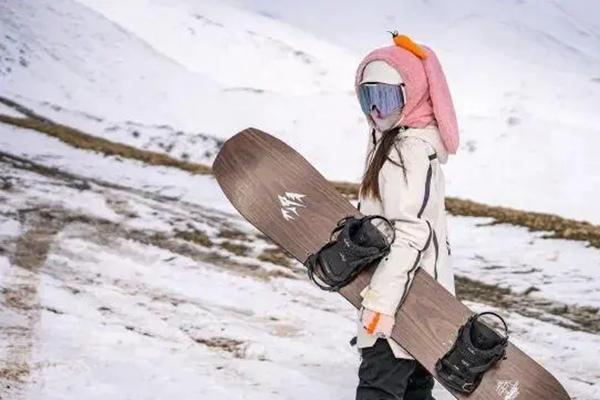 青岛藏马山滑雪场开放时间