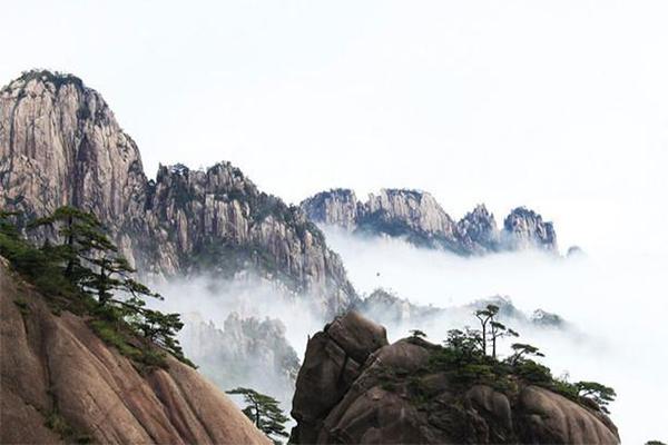 黄山下雨天可以去吗 影响登山吗