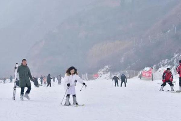 五老峰国际滑雪场怎么样 五老峰国际滑雪场多少钱