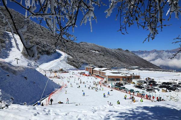 成都周边滑雪场门票价格及地址