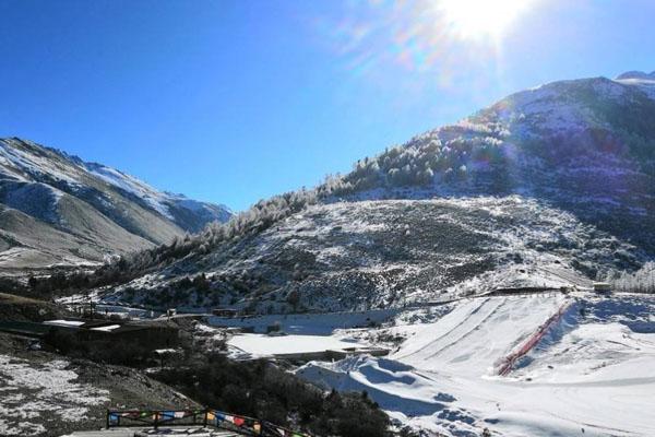 鹧鸪山滑雪场海拔多少米 会有高原反应吗