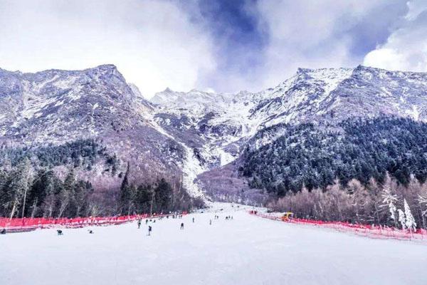 成都周边哪里滑雪最好 好玩的滑雪场推荐