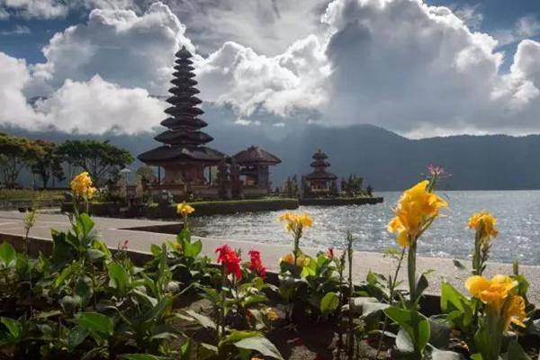 最适合穷游的12个地方