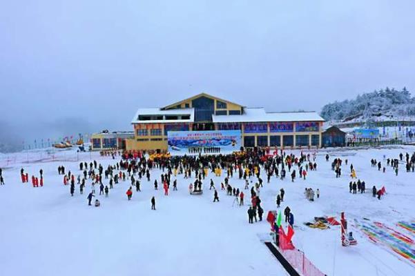 四川哪里滑雪好玩 四川滑雪场推荐