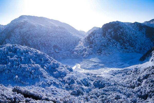 重庆附近哪里有滑雪的地方